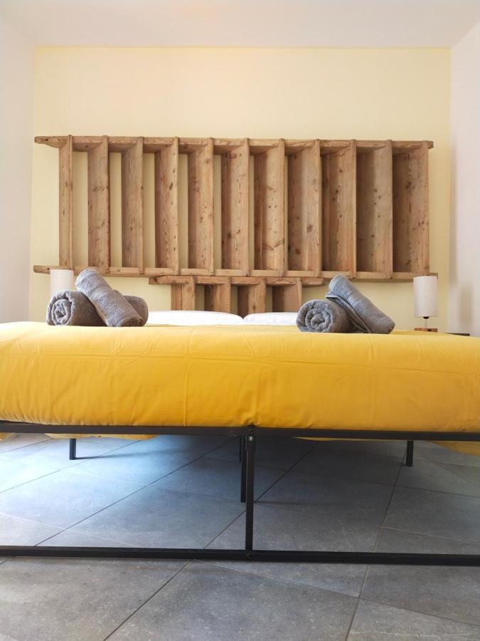 La Tana Dell'Artista Hotel Arco Bagian luar foto