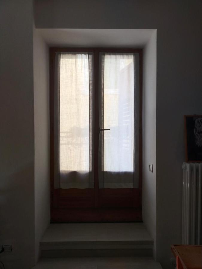 La Tana Dell'Artista Hotel Arco Bagian luar foto